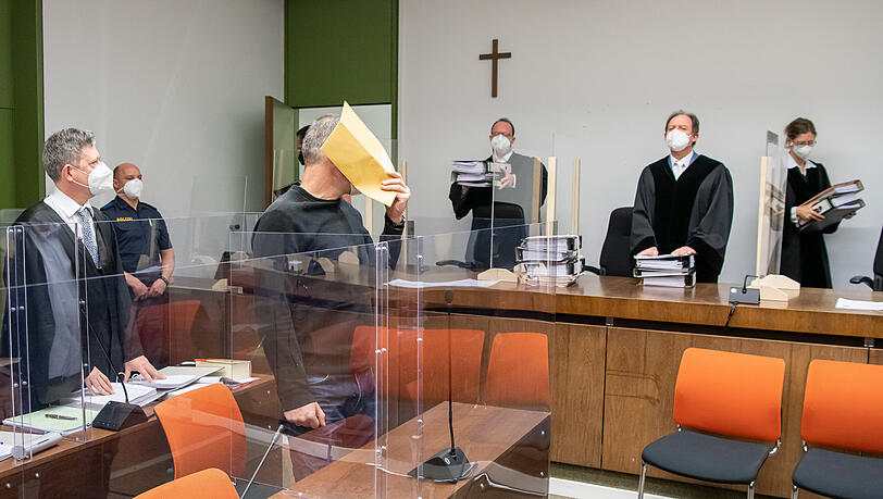 Der Angeklagte beim Prozessauftakt am Donnerstag.