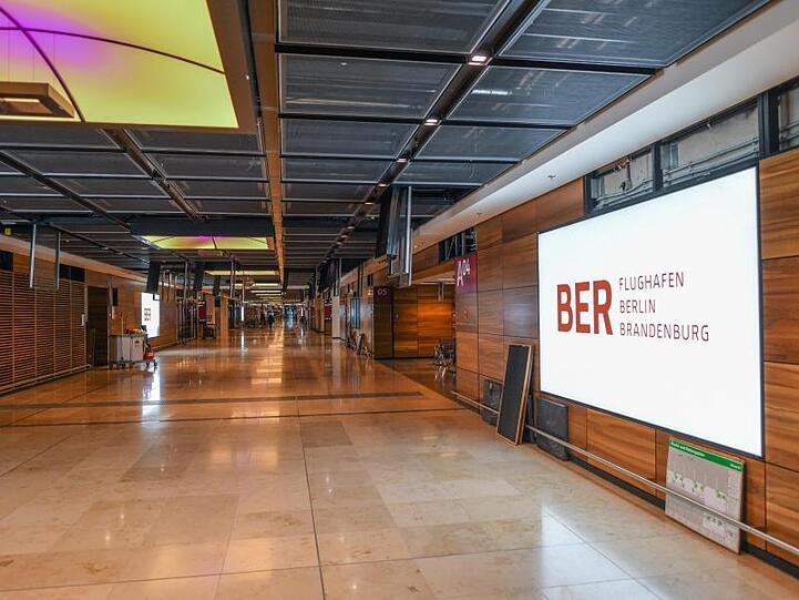 Flughafen-Chef Engelbert Lütke Daldrup hat einen neuen konkreten Eröffnungstermin für den BER verkündet.