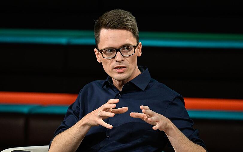 Linken-Politiker Christian Schaft nannte angesichts der Minderheitsregierung in Thüringen den Unvereinbarkeitsbeschluss der Union in Bezug auf die AfD und die Linke "ein sehr theoretisches Konstrukt". Linken-Politiker Christian Schaft nannte angesichts der Minderheitsregierung in Thüringen den Unvereinbarkeitsbeschluss der Union in Bezug auf die AfD und die Linke "ein sehr theoretisches Konstrukt".