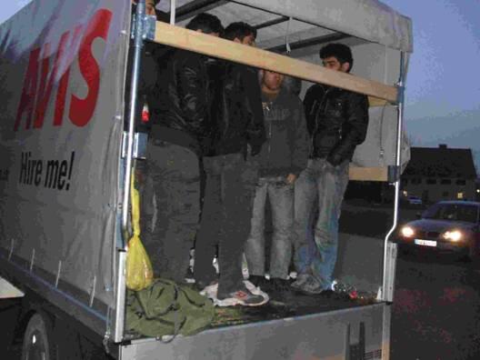 Schleuser in Bayern: Die AZ zeigt die schlimmsten Fälle.