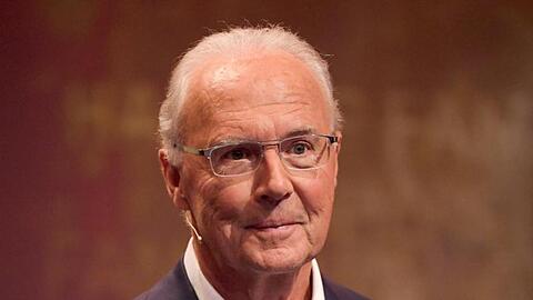 Der frühere Teamchef Franz Beckenbauer würdigte den ehemaligen Bundestrainer Joachim Löw.