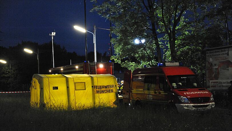 Am Dienstagabend wurde in der Schleißheimer Straße eine Fliegerbombe gefunden. Am Dienstagabend wurde in der Schleißheimer Straße eine Fliegerbombe gefunden.
