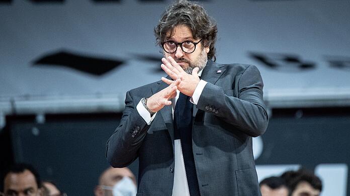 Anweisungen vom Taktik-Fuchs: Andrea-Trinchieri.