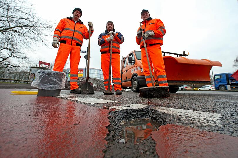 Bis vor kurzem waren die SÖR-Trupps noch vollauf mit dem Verfüllen von Schlaglöchern beschäftigt.