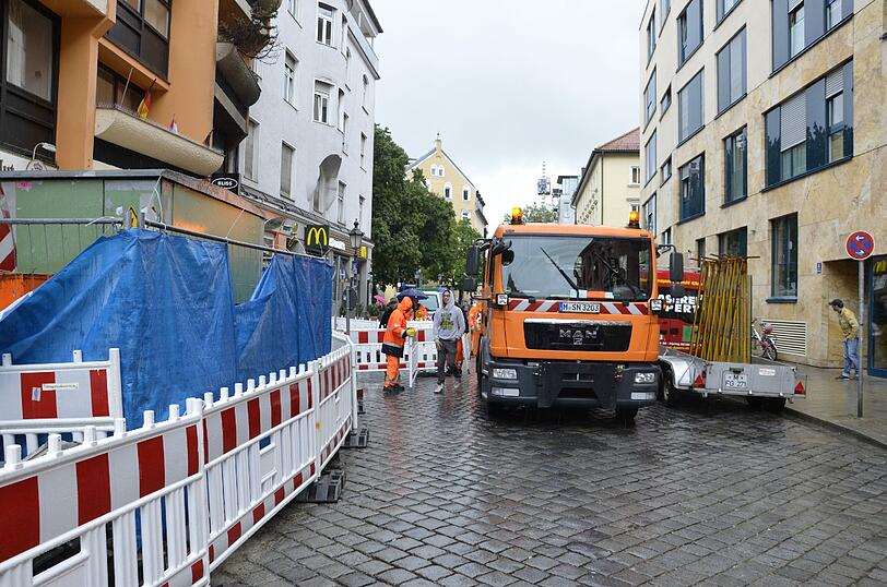 Die Aufräumarbeiten gehen voran. &bdquo;Alle Gebäude sind Verkehrssicher&ldquo;, erklärt die Lokalbaukommission.