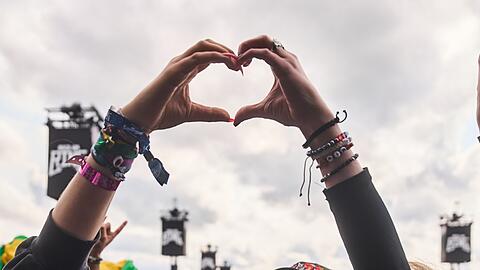 Die Fans freuen sich auf Festivaltag Nummer zwei.