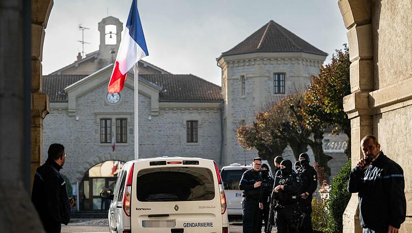 Ein Gefängnisausbrecher in Frankreich ist später beim Kaffeetrinken in einem Bistro gefasst worden. (Symbolfoto)