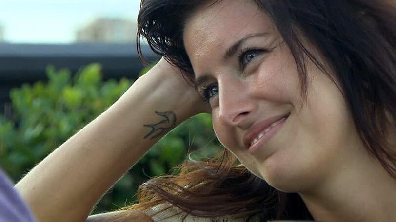 Mona gesteht Bachelor Jan ihre Liebe.