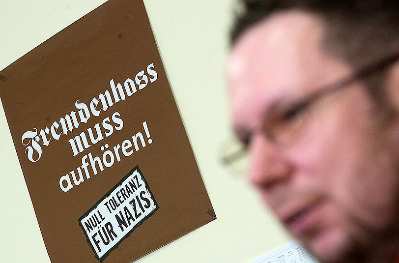 Das Auto des Fraktionsvorsitzenden der Partei Die Linke im Freitaler Stadtrat, Michael Richter, ist bei einem mutmaßlichen Sprengstoffanschlag beschädigt worden.