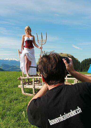 Der Schweizer Bauernkalender 2013: Hier gibt's die sexy Fotos vom Making-Of