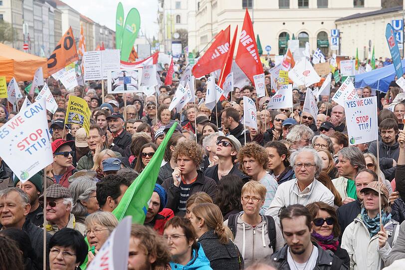 Weitere Bilder der Demonstration gegen das Freinhandelsabkommen TTIP aus München.