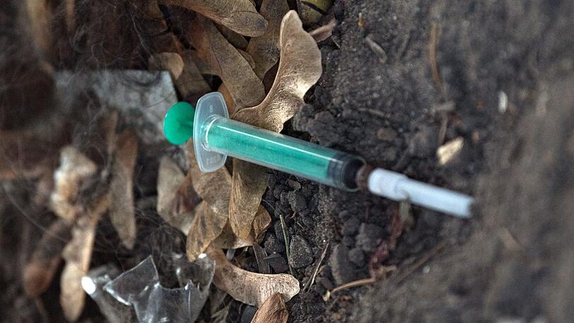 Im Westend verletzte sich ein Fünfjähriger an einer auf dem Spielplatz gefundenen Drogenspritze. (Symbolfoto).