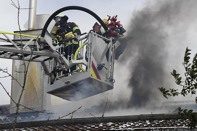 Bilder vom Feuerwehreinsatz in Perlach.