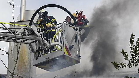Bilder vom Feuerwehreinsatz in Perlach.