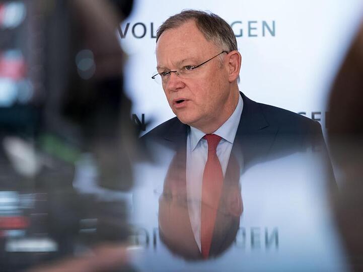 "Der Stand der Dinge ist, dass es keine abschließende Entscheidung des Aufsichtsrats gibt", sagte Niedersachsens Ministerpräsident Stephan Weil.