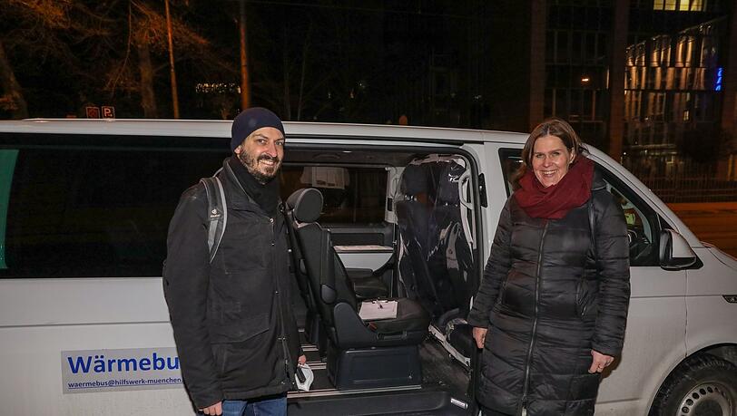 Verena Dietl (rechts) fährt im Wärmebus mit. Verena Dietl (rechts) fährt im Wärmebus mit.