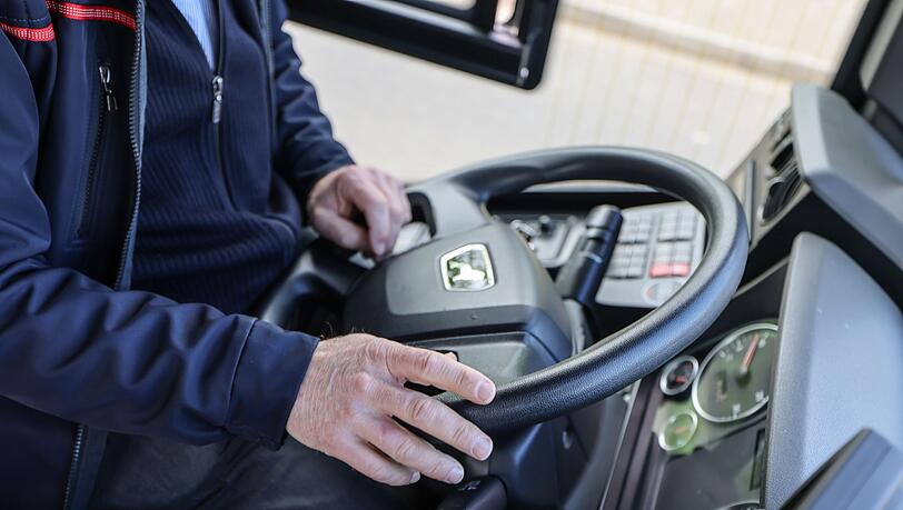 Der Busfahrer weigerte sich, die Türen zu öffnen. (Symbolbild)
