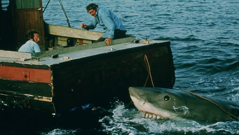 Brauchen ein größeres Boot: Richard Dreyfuss (l.) und Robert Shaw in "Der weiße Hai".
