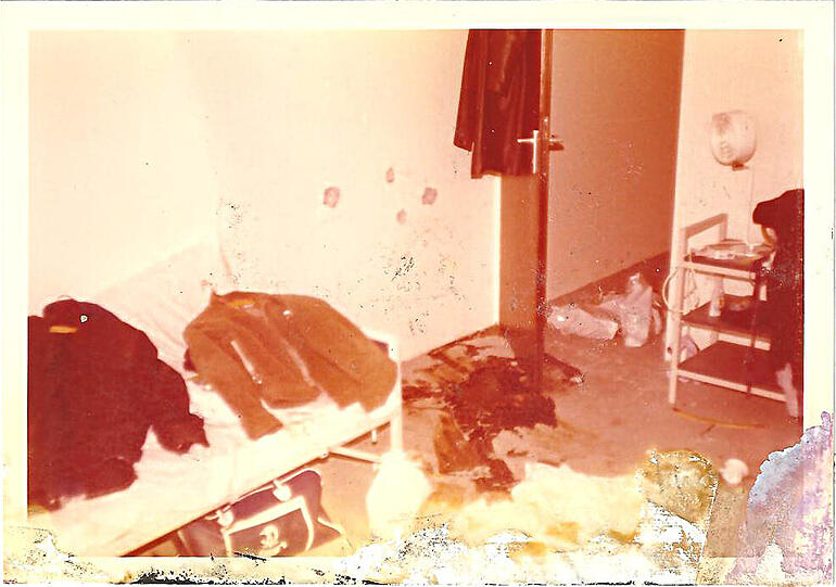 Beim Olympia-Attentat 1972 in München sterben elf israelische Athleten. Der Fechter Dan Alon hört die Schüsse &ndash; und kann fliehen, weil die Kidnapper nicht in sein Appartement eindringen
