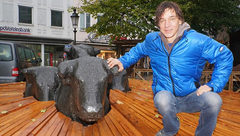Stier-Mann Christian Mackel (49): „Ich halte die Astrologie für greifbar. Ich kann damit was anfangen. So treffen die Eigenschaften Erdverbundenheit, Bodenständigkeit und Treue auf mich zu.“ Stier-Mann Christian Mackel (49): „Ich halte die Astrologie für greifbar. Ich kann damit was anfangen. So treffen die Eigenschaften Erdverbundenheit, Bodenständigkeit und Treue auf mich zu.“