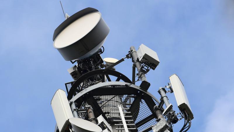 Die Frequenzen eigneten sich besonders dafür, eine sichere "Funknetzinfrastruktur zur Steuerung von Versorgungsnetzen aufzubauen", sagte der Präsident der Bundesnetzagentur, Jochen Homann. Die Frequenzen eigneten sich besonders dafür, eine sichere "Funknetzinfrastruktur zur Steuerung von Versorgungsnetzen aufzubauen", sagte der Präsident der Bundesnetzagentur, Jochen Homann.