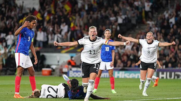 Überzeugt auf ganzer Linie: Alexandra Popp (M) erzielte schon sechs Tore.
