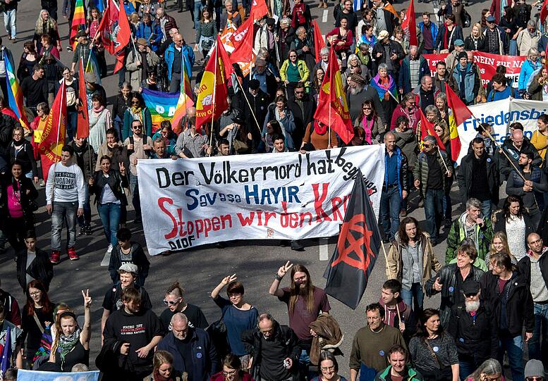 Ostermarsch in Stuttgart.