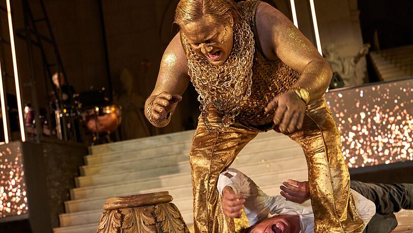 Christoph Franken (Mammon) und Tobias Moretti (Jedermann). Christoph Franken (Mammon) und Tobias Moretti (Jedermann).