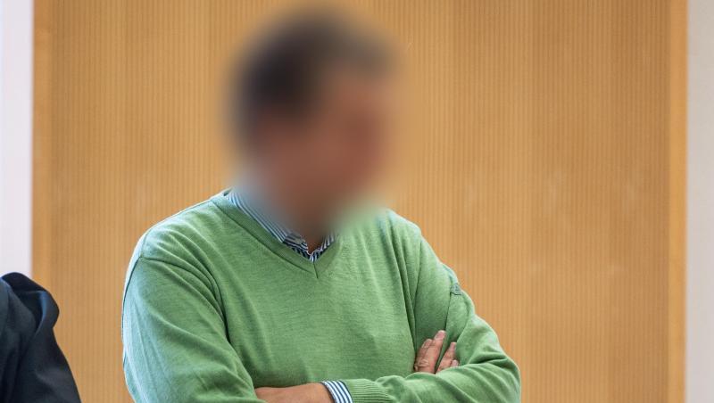 Der frühere Geschäftsführer der niederbayerischen Firma Bayern-Ei steht im Landgericht. Foto: Armin Weigel/dpa/Archivbild Der frühere Geschäftsführer der niederbayerischen Firma Bayern-Ei steht im Landgericht. Foto: Armin Weigel/dpa/Archivbild