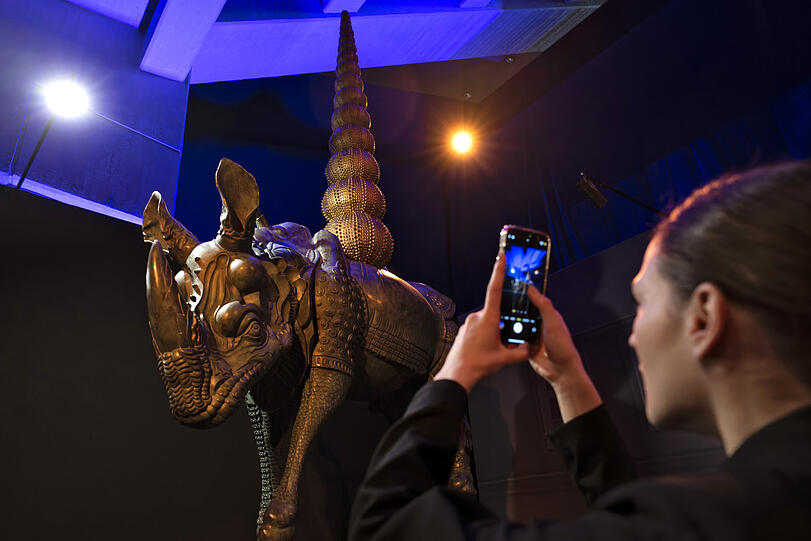Für seinen Psychothriller "Spellbound" bat Alfred Hitchcock 1945 Salvador Dalí um Unterstützung. Das Ergebnis: eine fantastisch-surreale Traumsequenz in Dali-typischen Szenerien. Dazu ist nun eine Ausstellung im Gasteig zu sehen.