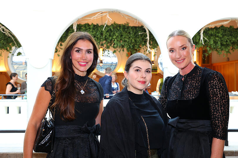 Franziska Scheuerle, dr.  Julia Riedmeier und Petra Winter