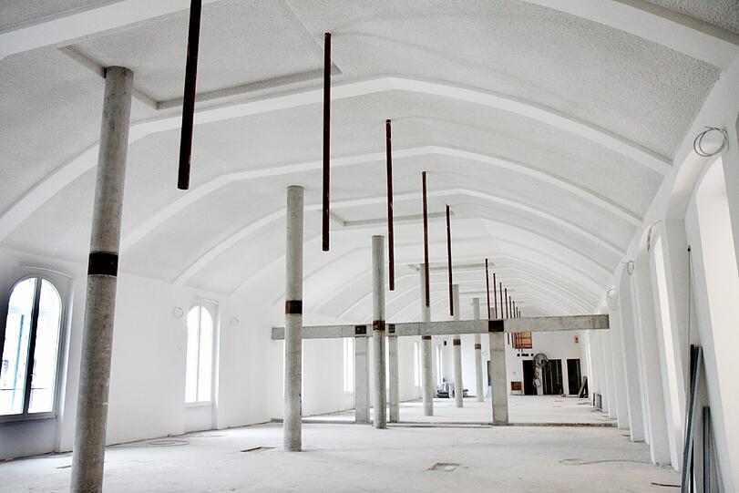 Der Umbau der ehemaligen Residenzpost ist fast fertig: Sehen Sie die Bilder von Münchens neuer Luxus-Immobilie.