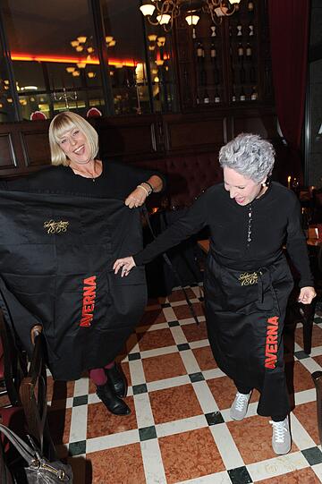 Mona Seefried und Katerina Jacob