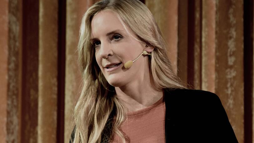 Caro Matzko spricht &uuml;ber Druck, der durch ihre Arbeit vor der Kamera verursacht wird.