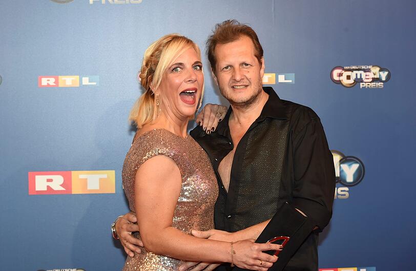 Jens Büchner zusammen mit seiner Frau Danni im Oktober diesen Jahres bei der Verleihung des Deutschen Comedy Preis.