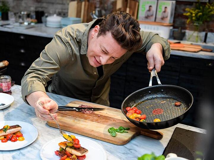 Jamie Oliver vermisst in seiner Heimat Restaurants mit deutscher Küche.
