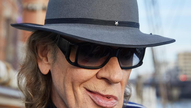 Udo Lindenberg hat es zum Jahresende allen gezeigt. Udo Lindenberg hat es zum Jahresende allen gezeigt.
