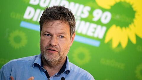 Robert Habeck, hier bei einer Pressekonferenz in Berlin, ist seit Anfang 2018 einer der Bundesvorsitzenden von Bündnis 90/Die Grünen.
