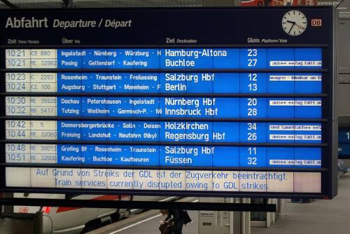 Ab 60 Minunten Verspätung gibt's ein Viertel des Preises zurück.
