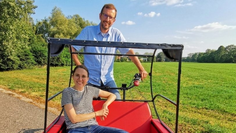 Daniel Hehnen (54) und seine Lebensgefährtin Diana Melzer (42). Sie beide sind neben ihren Jobs als Rischkafahrer aktiv. Daniel Hehnen (54) und seine Lebensgefährtin Diana Melzer (42). Sie beide sind neben ihren Jobs als Rischkafahrer aktiv.
