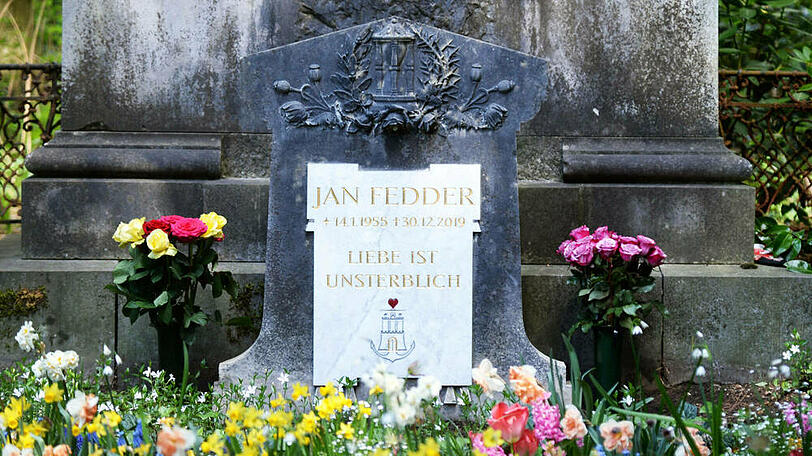 Die letzte Ruhestätte von Jan Fedder in Hamburg.