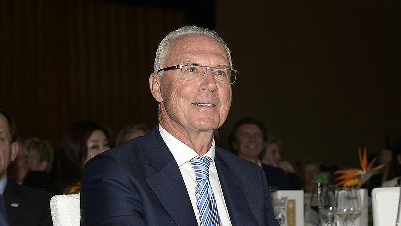 Franz Beckenbauer hat sich am Montag erstmals zu den FIFA-Vorwürfen geäußert. Franz Beckenbauer hat sich am Montag erstmals zu den FIFA-Vorwürfen geäußert.