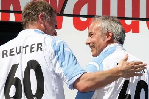 Können gut miteinander: Stefan Reuter und Löwen-Boss Beeck.
