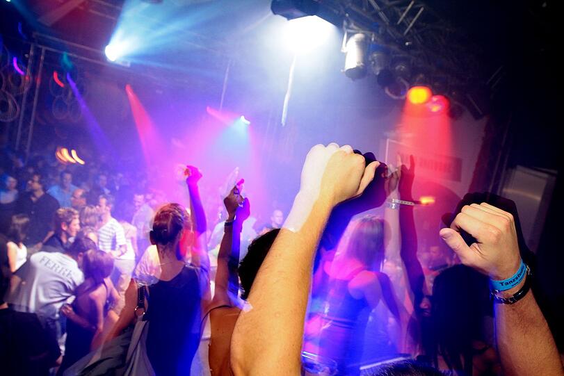 "Club Bizarre Police Academy Sex" im Parkcafé