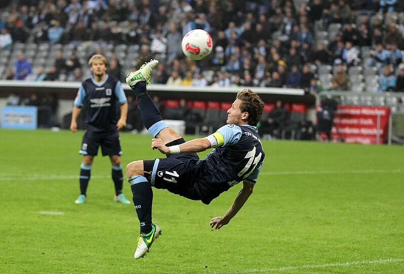 Benny Lauth stürmt für die Sechzger.