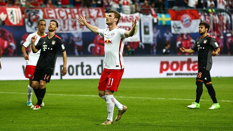 Leipzigs Timo Werner verwandelte einen Foulelfmeter zum 2:1 gegen den FC Bayern.
