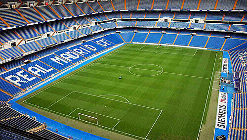 Das Stadion Bernabeu in Madrid. Hier tritt der FC Bayern München am 23. April zum Halbfinale in der Champions League gegen Real Madrid an. Das Stadion Bernabeu in Madrid. Hier tritt der FC Bayern München am 23. April zum Halbfinale in der Champions League gegen Real Madrid an.
