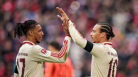 Prägende Figuren beim Heimsieg der Bayern gegen St. Pauli: Michael Olise (l.) und Leroy Sané.