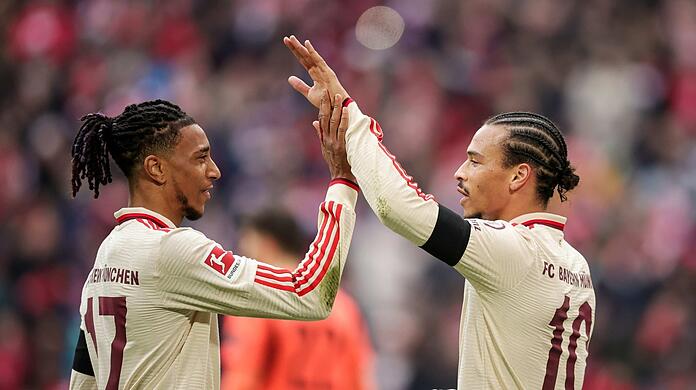 Prägende Figuren beim Heimsieg der Bayern gegen St. Pauli: Michael Olise (l.) und Leroy Sané.