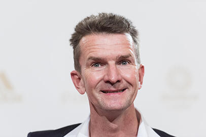 Für Deutschlands Schwimm-Ikone Michael Groß (u.) fehlt diesen Spielen ohne Fans der besondere Olympia-Flair.